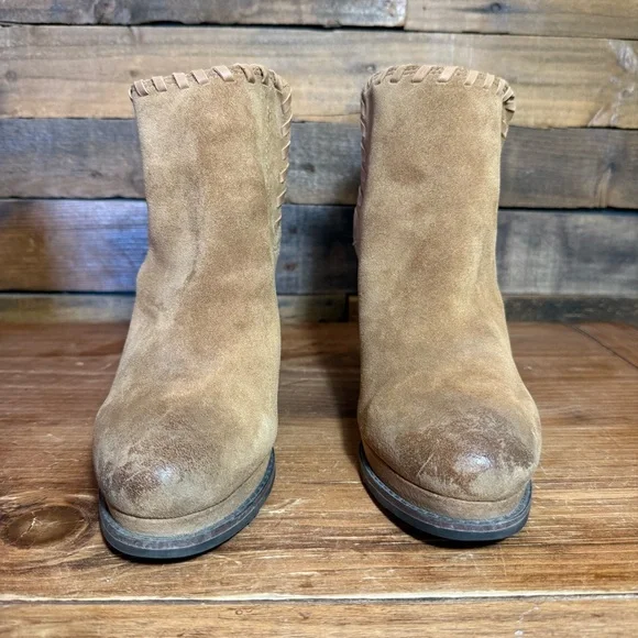 Ariat Women Belle Wedge‎ Bootie Western Chic Boot Soho Sand Tan Suede size 10 - Picture 2 of 9